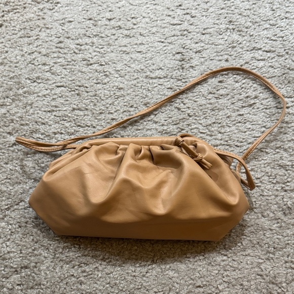 Handbags - Small unbranded dumpling bag